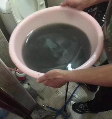 热水器水垢脱落的有效方法（解决热水器水垢问题）