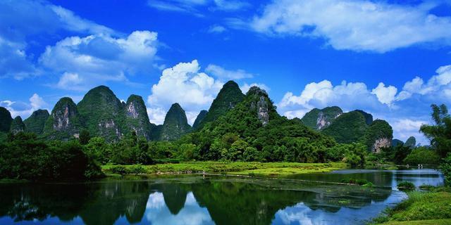 拍摄山景时使用哪种镜头最佳？如何选择？