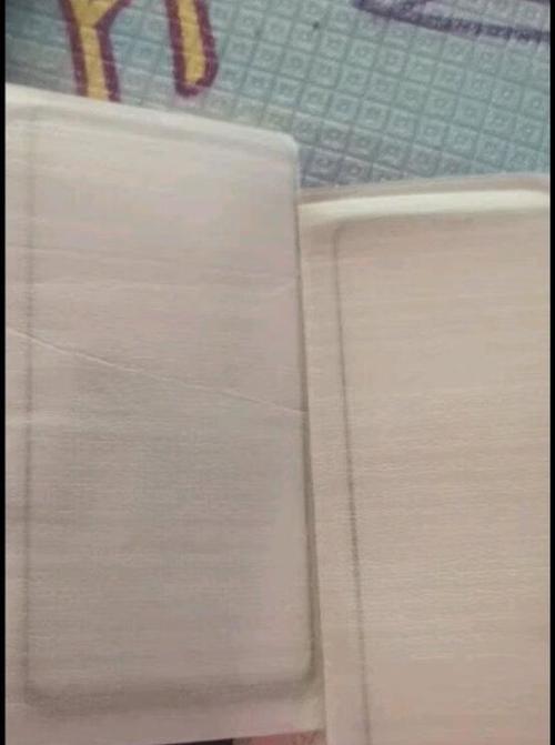 荣耀畅玩29手机膜的正确贴法是什么？贴膜时应注意哪些细节？