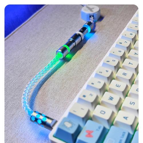 键盘线应该插入哪个接口使用？