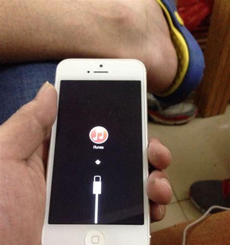 苹果手机无限重启缺电是何原因？