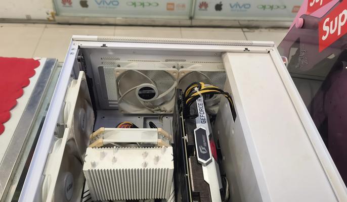 电脑主板内存卡应该怎样插入？需要注意什么？