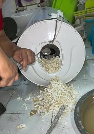 小霸王电热水器清洗方法（简单易行的清洗指南）