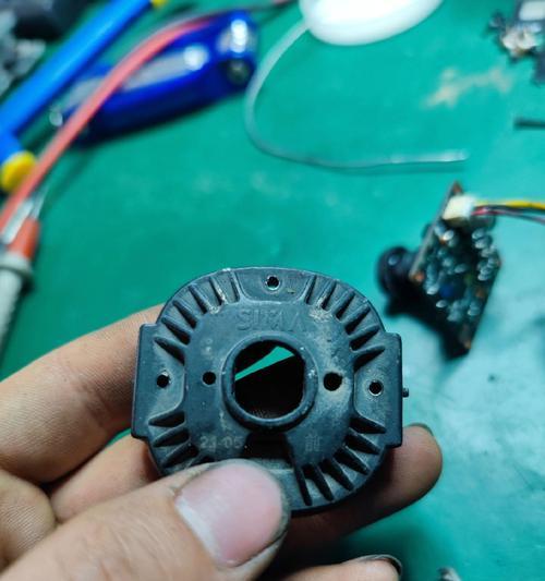 大发监控摄像头如何正确拆卸？