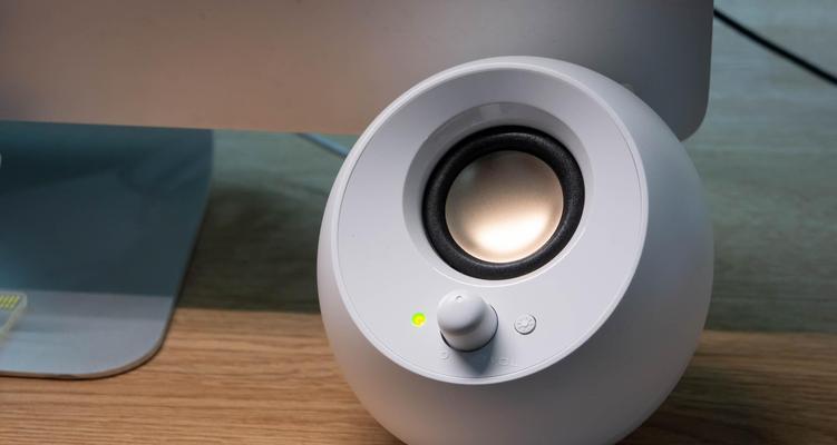 桌面键盘小音箱的使用方法是什么？使用过程中需要注意什么？